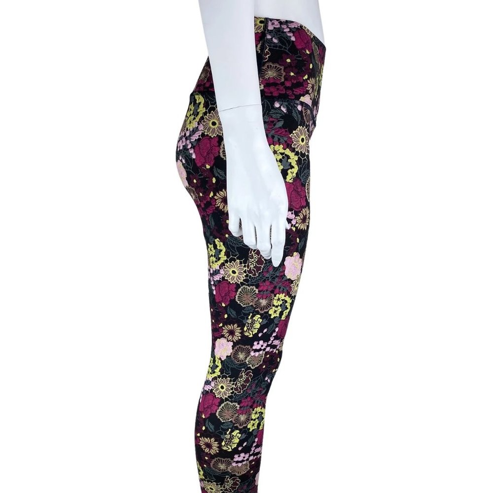 DISCONTINUED Lululemon Women's Floral Align Leggings Black/Multi